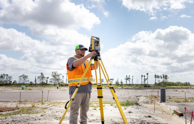 טופקון מחזקת את התממשקותה לתחום הגיאומטיקה עם מבנה עסקי ייעודי