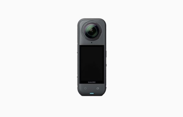 Insta360 X5